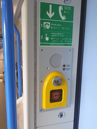 Passenger alarm in a door vestibule.